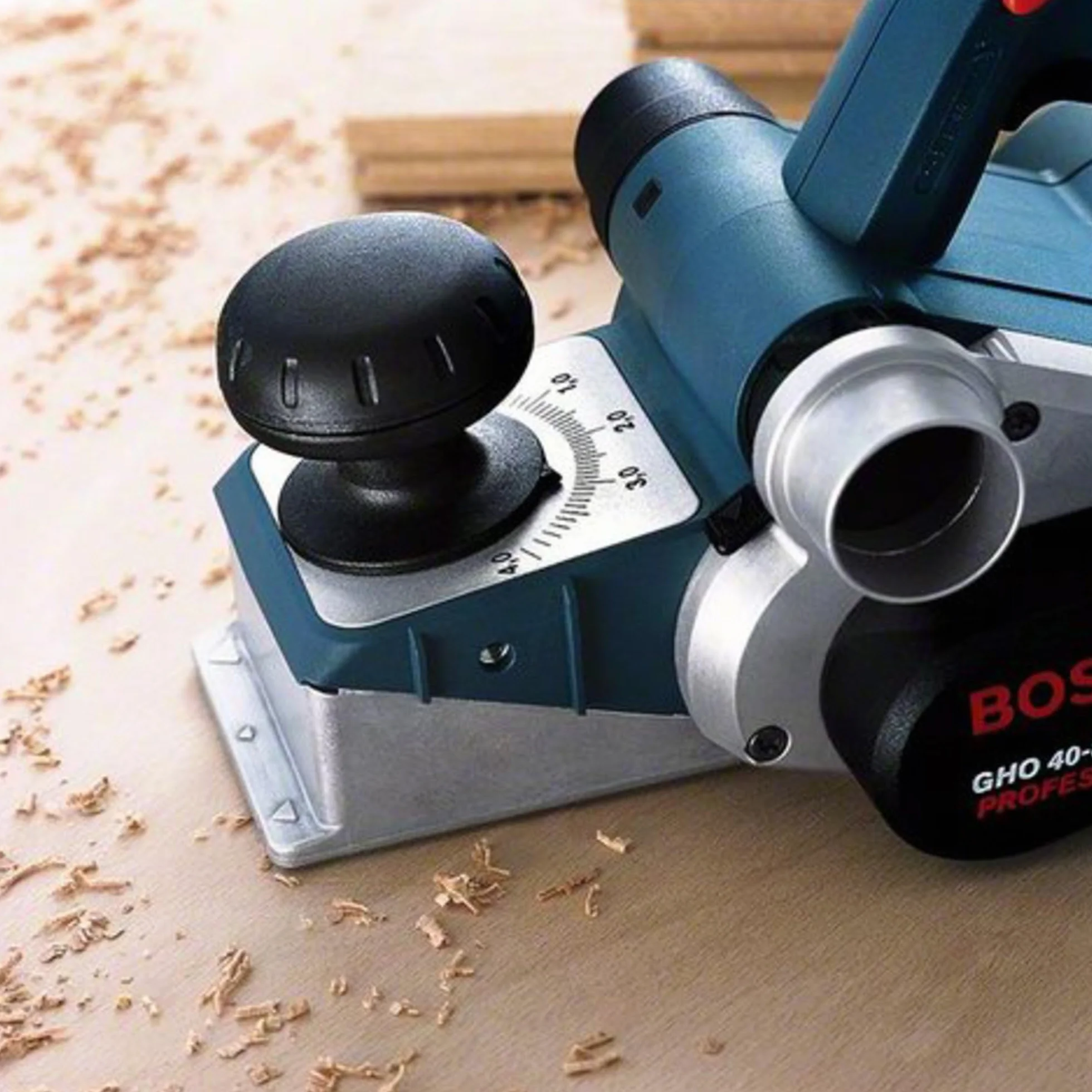 Bosch Professional strug GHO 40-82 C 850 W