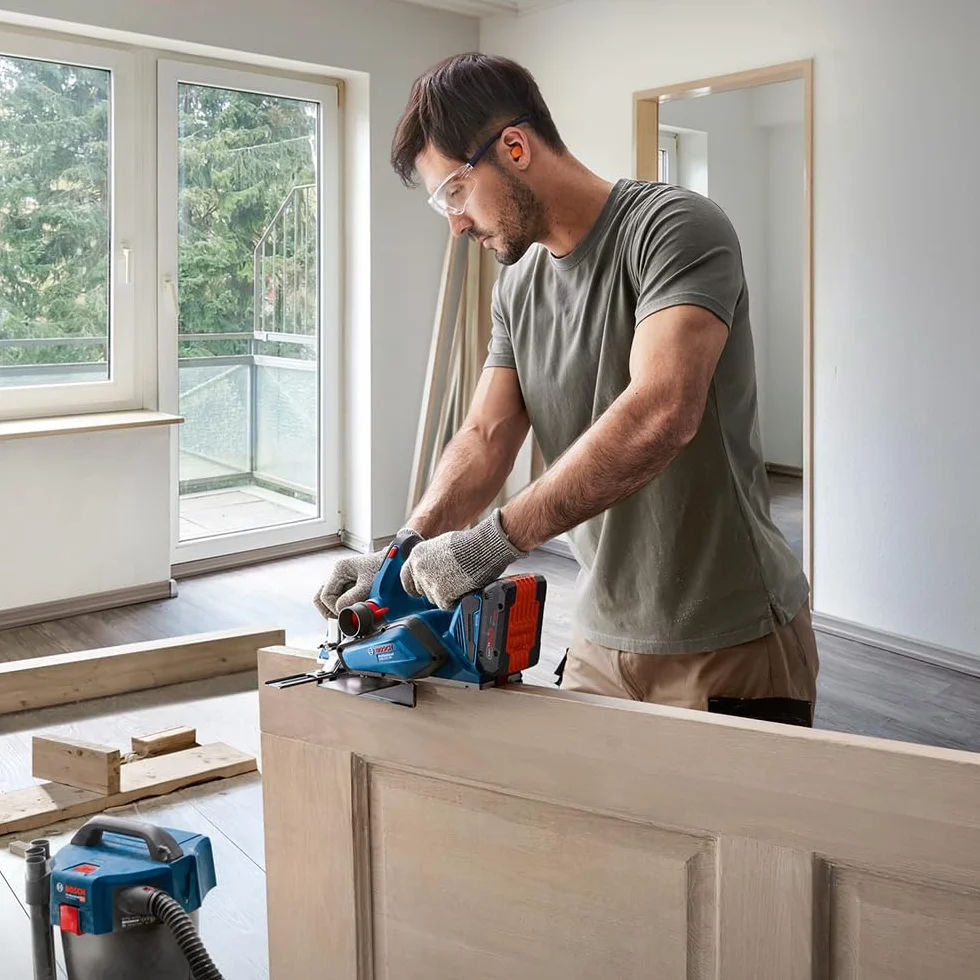 Bosch Professional GHO 18 V-26 strug akumulatorowy bezszczotkowy L-BOXX