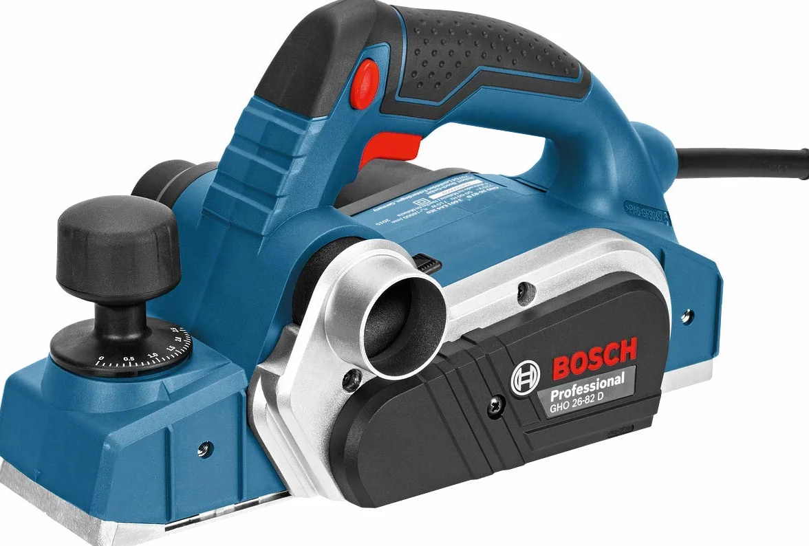 Bosch Professional: strug GHO 26-82 D (prowadnica równoległa, klucz sześciokątny rozm. 2,5, materiałowy worek na pył, walizka)